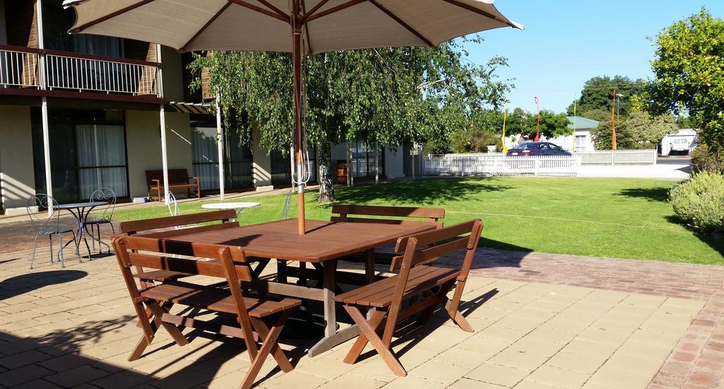 Coonawarra Motor Lodge Penola Exterior foto