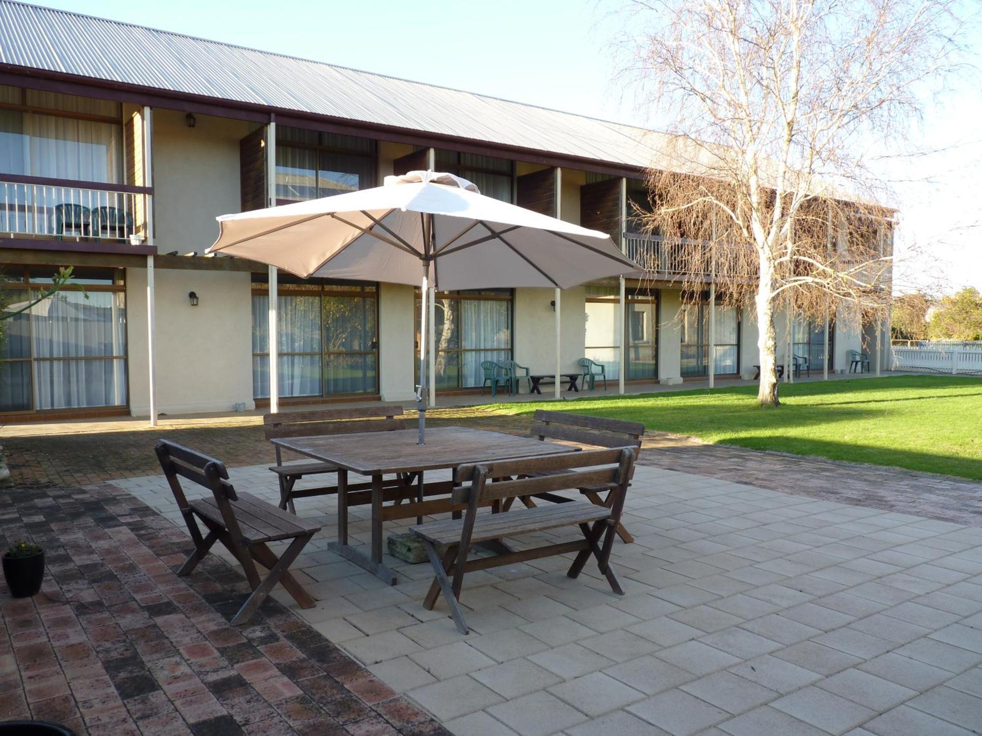 Coonawarra Motor Lodge Penola Exterior foto