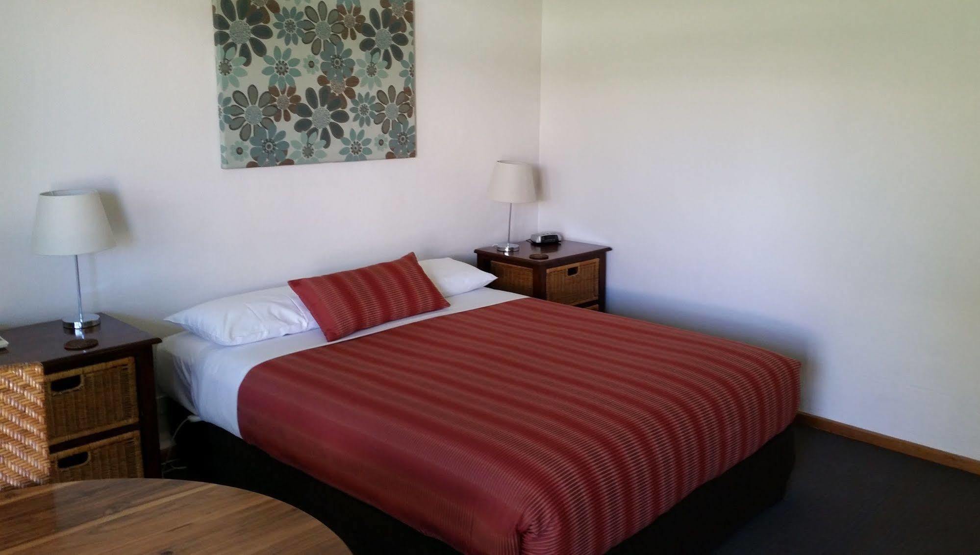 Coonawarra Motor Lodge Penola Exterior foto